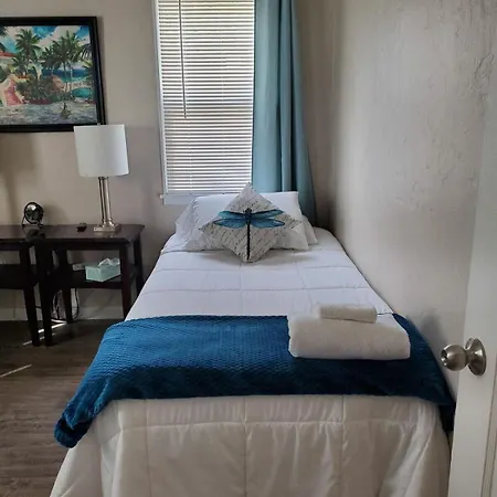 Villa House Of Favor Redding Zimmer foto